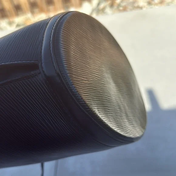 Louis Vuitton Black Authentic Epi Saint Jacques GM - VI0923 - Picture 12 of 16